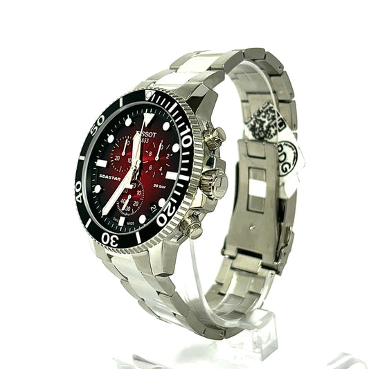 El reloj Tissot Seastar ofrece una impresionante hermeticidad de hasta una presión de 30 bares&nbsp;(300 m/1000 pies) se combina con la energía de un movimiento de cuarzo
Swiss made. Con una corona y un fondo roscados, un bisel de cerámica
unidireccional de seguridad y Super-LumiNova®